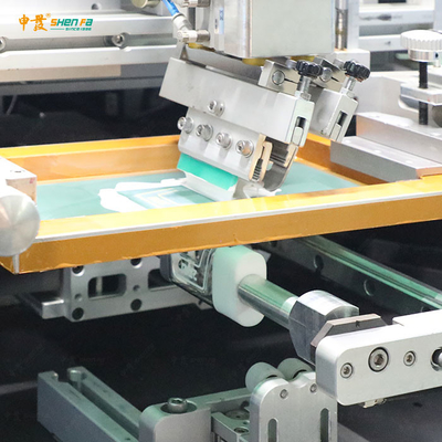 Macchine di stampa a schermo per imballaggi in metallo e plastica